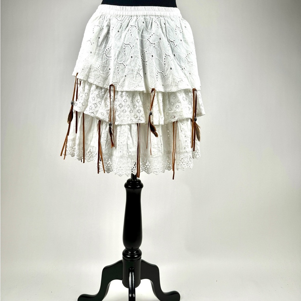 NEW Short Ruffled Tiered Skirt with Brown Accents White Eyelet Size L